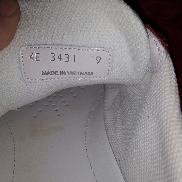 Traded*Up*For*Trade*Mens Red Sneakers - Picture 2 of 8